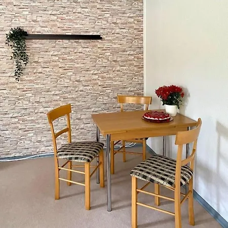 Tatil Evi Im Kiefernwald Direkt An Der Ostsee Karlshagen