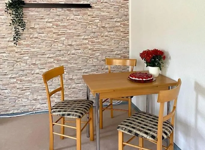 Ferienhaus Im Kiefernwald Direkt An Der Ostsee Karlshagen